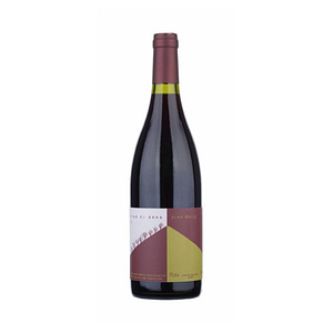 Vino di Anna Rosso CR vino rosso siciliano da Nerello Mascalese